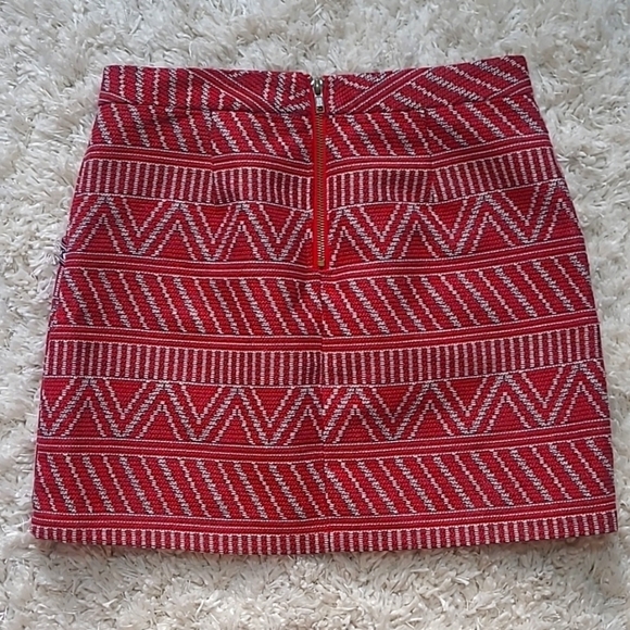 JustFab Jacquard Tapestry Woven A-Line Mini Skirt XS Red White - Picture 11 of 17